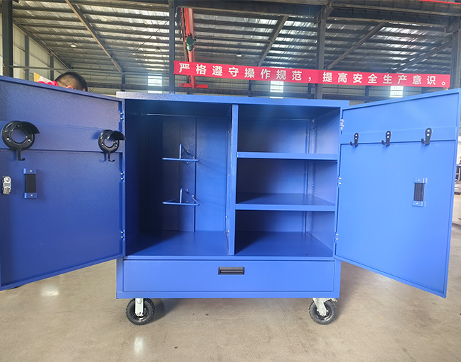 Saddle Cabinet