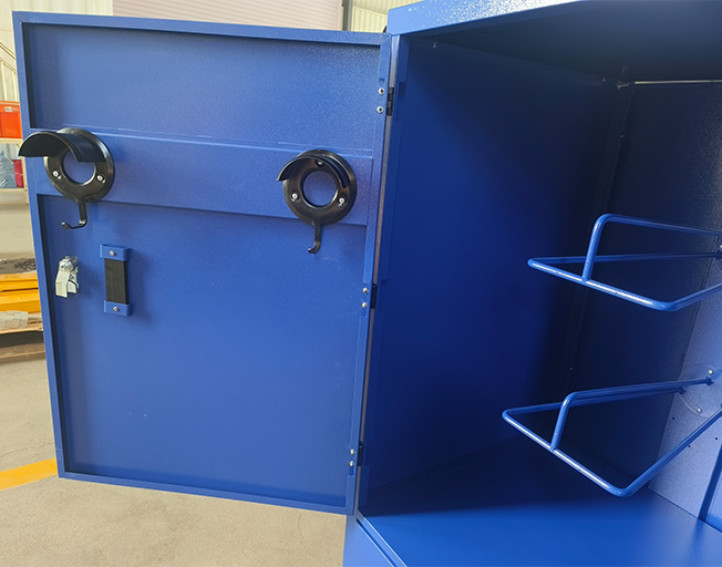 Saddle Cabinet
