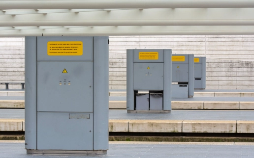 Aluminum vs Stainless Steel Enclosures: Which Material Is Best for Your Project? Aluminum vs Stainless Steel Enclosures: Which Material Is Best for Your Project?